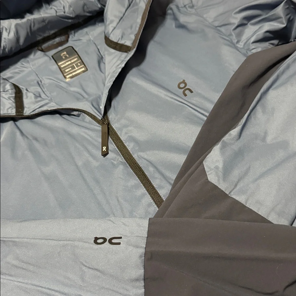On Running Men's Blue and Navy Performance Jacket